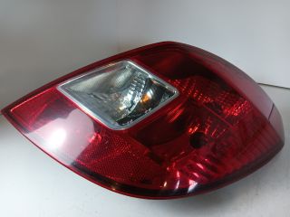 bontott OPEL CORSA D Jobb Hátsó Lámpa