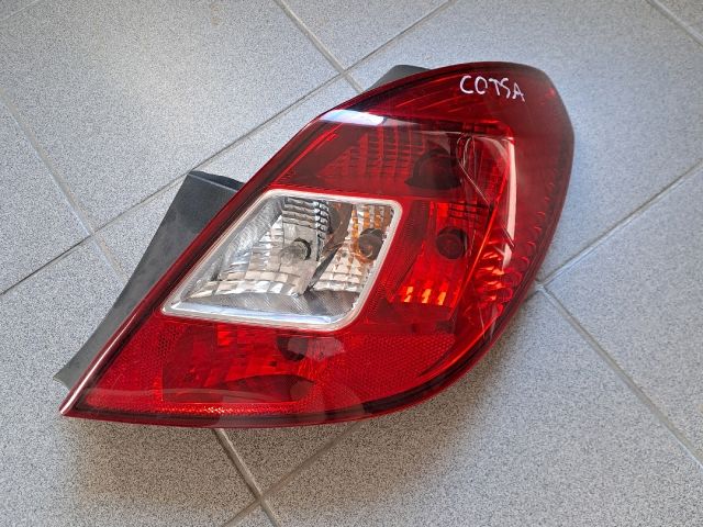 bontott OPEL CORSA D Jobb Hátsó Lámpa