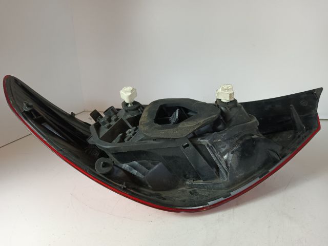 bontott OPEL CORSA D Jobb Hátsó Lámpa