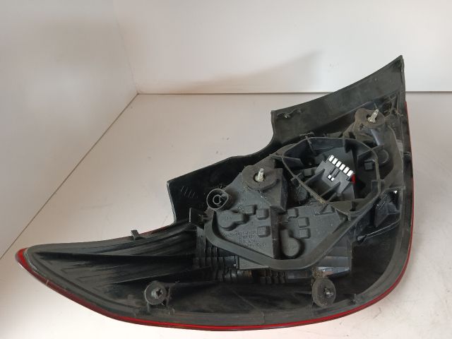 bontott OPEL CORSA D Jobb Hátsó Lámpa