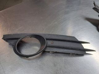 bontott OPEL CORSA D Jobb Ködlámpa Rács