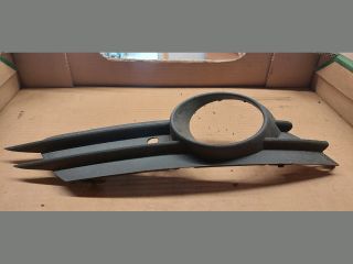 bontott OPEL CORSA D Jobb Ködlámpa Rács