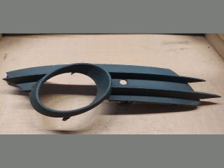 bontott OPEL CORSA D Jobb Ködlámpa Rács