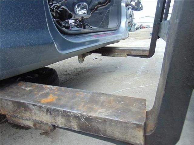 bontott OPEL CORSA D Jobb Küszöb