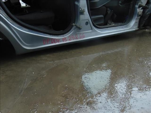 bontott OPEL CORSA D Jobb Küszöb