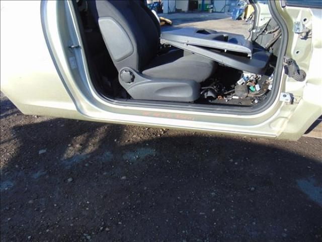 bontott OPEL CORSA D Jobb Küszöb