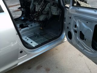 bontott OPEL CORSA D Jobb Küszöb