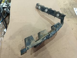 bontott OPEL CORSA D Jobb Sárvédő Oldaltartó