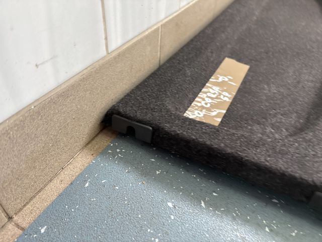 bontott OPEL CORSA D Kalaptartó