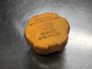 bontott OPEL CORSA D Kiegyenlítőtartály Sapka