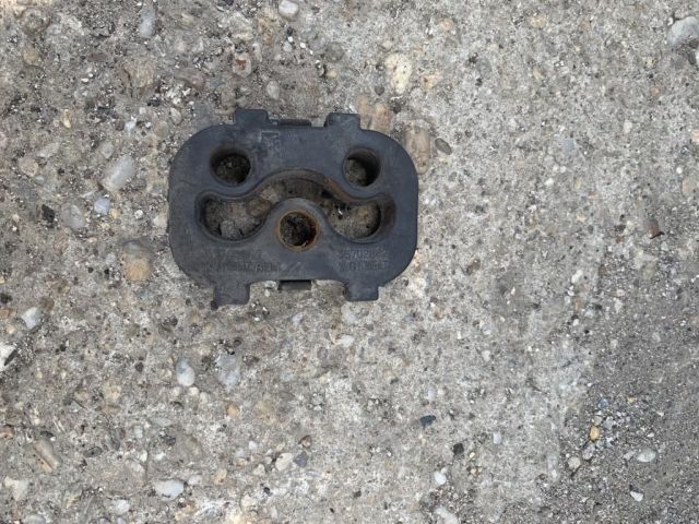 bontott OPEL CORSA D Kipufogó Tartó