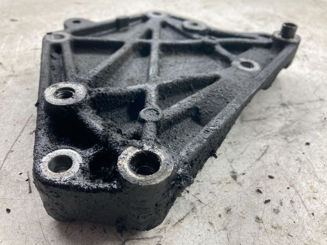 bontott OPEL CORSA D Klímakompresszor Tartó Bak