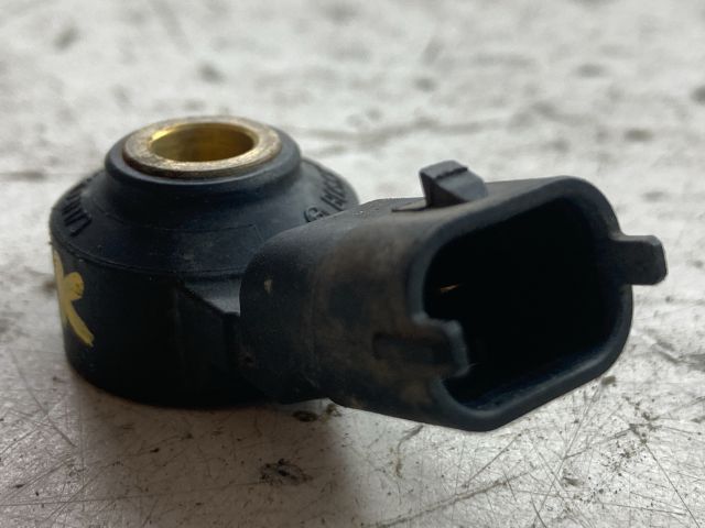 bontott OPEL CORSA D Kopogás Jeladó