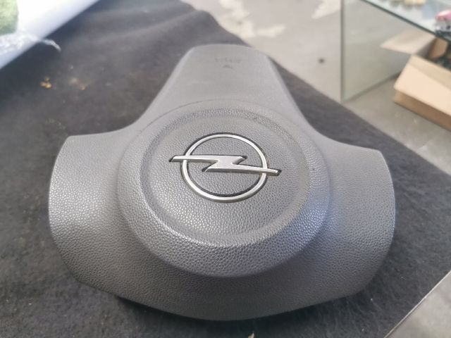 bontott OPEL CORSA D Kormánylégzsák