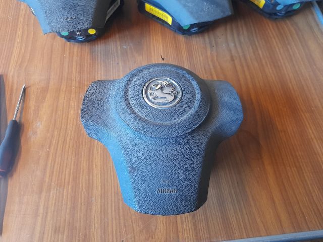 bontott OPEL CORSA D Kormánylégzsák