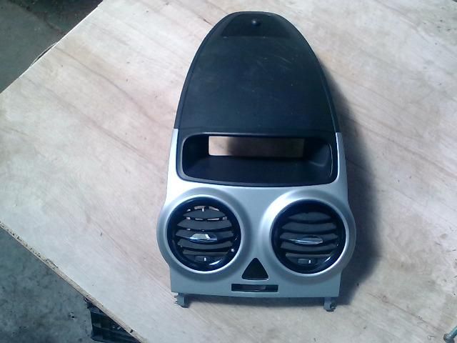 bontott OPEL CORSA D Középkonzol Keret