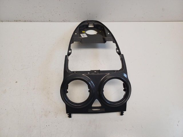 bontott OPEL CORSA D Középső Műszerfal Díszléc