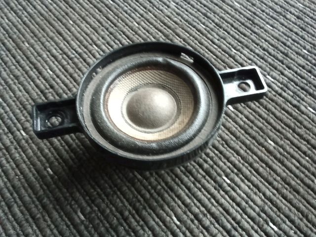 bontott OPEL CORSA D Középső Műszerfal Hangszóró