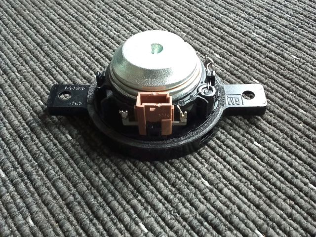 bontott OPEL CORSA D Középső Műszerfal Hangszóró