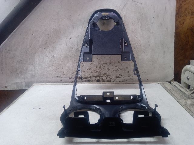 bontott OPEL CORSA D Középső Szellőző Keret