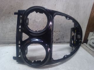 bontott OPEL CORSA D Középső Szellőző Keret