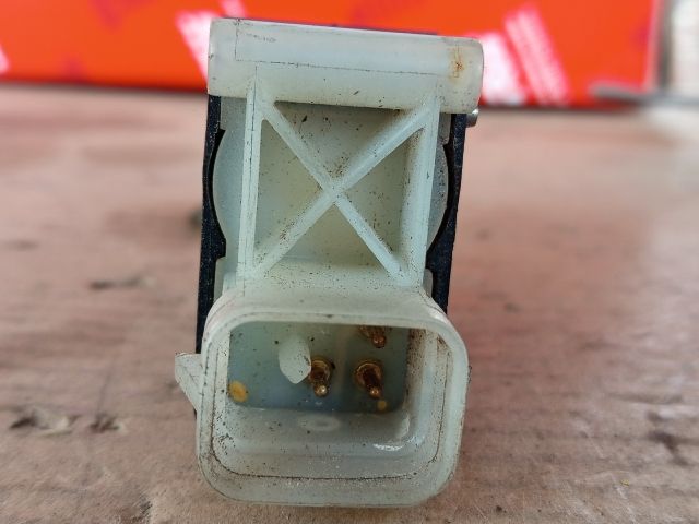 bontott OPEL CORSA D Központizár Motor Csomagtérajtó