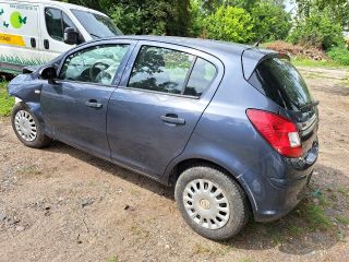 bontott OPEL CORSA D Központizár Motor Tankajtó