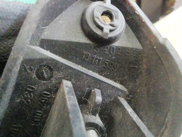 bontott OPEL CORSA D Központizár Motor Tankajtó