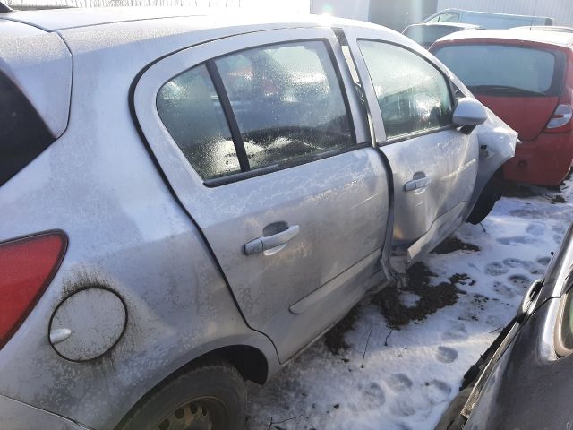 bontott OPEL CORSA D Levélrács