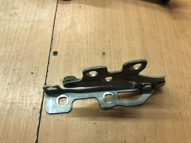 bontott OPEL CORSA D Motorháztető Bal Zsanér