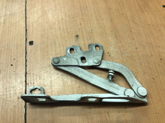 bontott OPEL CORSA D Motorháztető Bal Zsanér