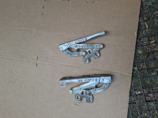 bontott OPEL CORSA D Motorháztető Zsanér Pár