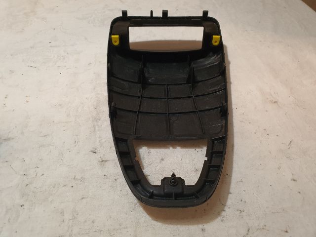 bontott OPEL CORSA D Multifunkciós Kijelző Keret