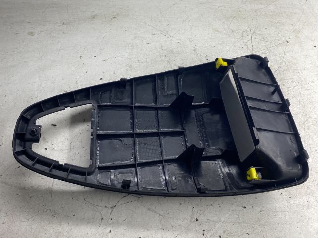 bontott OPEL CORSA D Multifunkciós Kijelző Keret