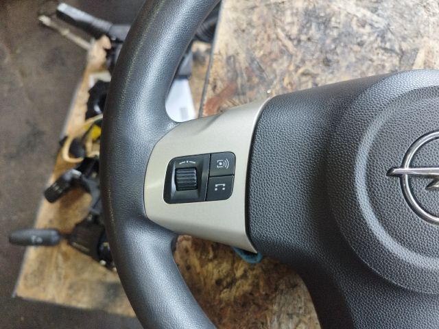 bontott OPEL CORSA D Multikormány