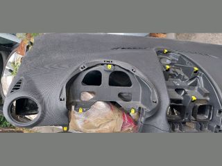 bontott OPEL CORSA D Műszerfal Héj