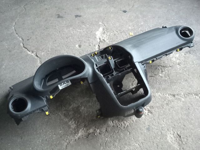 bontott OPEL CORSA D Műszerfal Héj