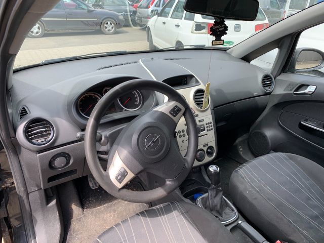bontott OPEL CORSA D Műszerfal Héj