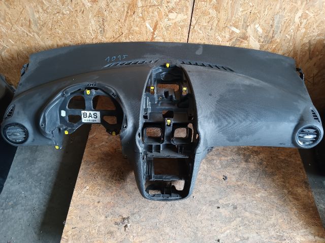 bontott OPEL CORSA D Műszerfal Héj