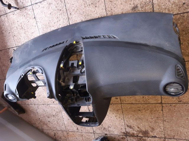 bontott OPEL CORSA D Műszerfal Héj