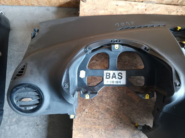bontott OPEL CORSA D Műszerfal Héj