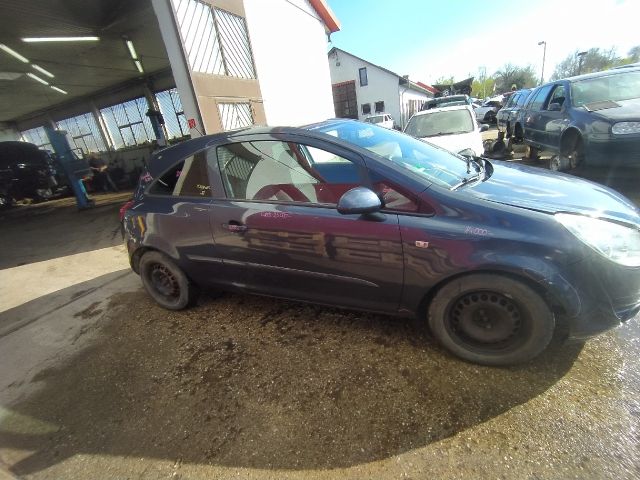 bontott OPEL CORSA D Pótféklámpa