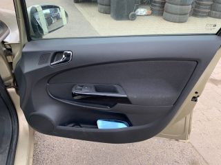 bontott OPEL CORSA D Rádió / CD