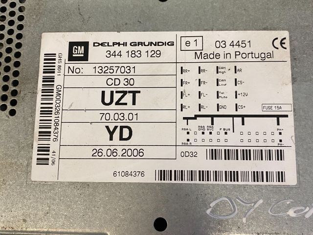 bontott OPEL CORSA D Rádió / CD