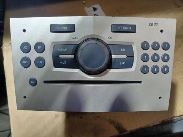 bontott OPEL CORSA D Rádió / CD