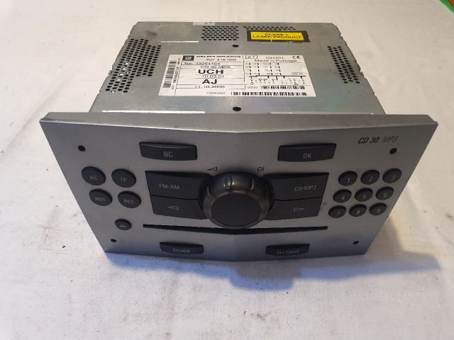 bontott OPEL CORSA D Rádió / CD