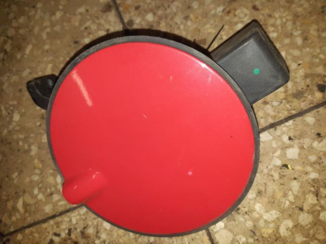 bontott OPEL CORSA D Tankajtó