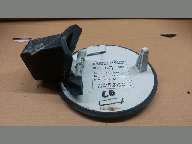 bontott OPEL CORSA D Tankajtó