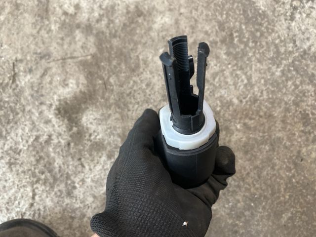 bontott OPEL CORSA D Váltógomb