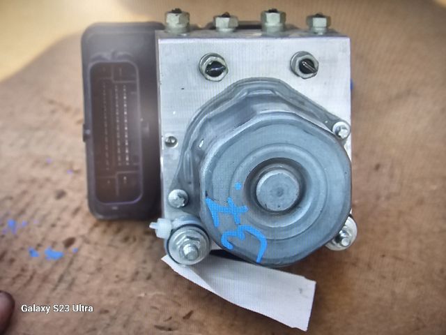 bontott OPEL CORSA E ABS Kocka